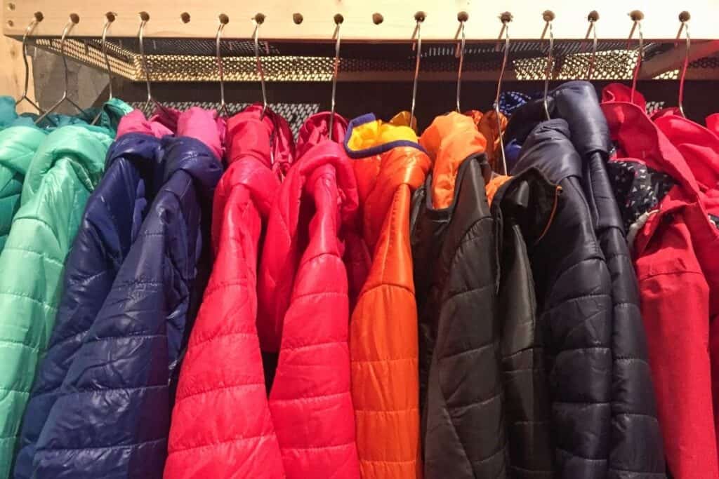 Down jacket hot sale proper fit